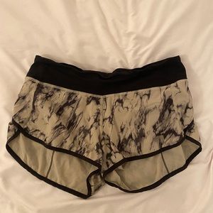 Lululemon tie dye speed up shorts